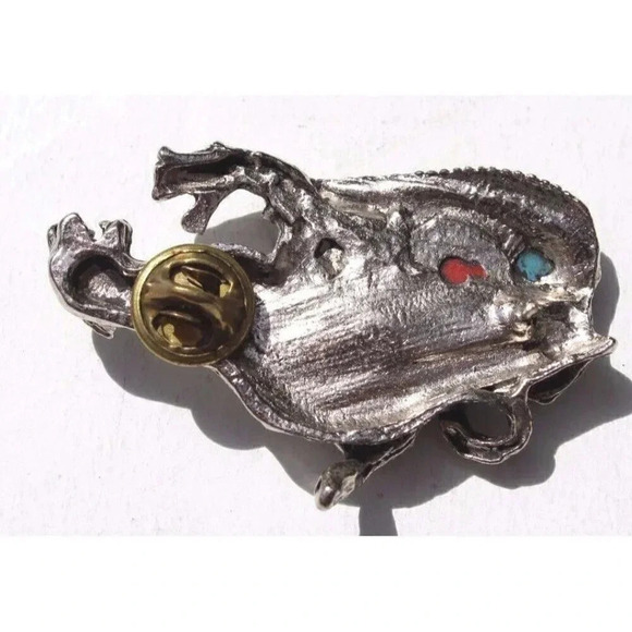 Vtg 1970's NAVAJO Turquoise CHEETAH Cougar Running Hat Pin Button Pinback - Picture 2 of 2